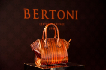 Fotoservizio/FW 2015-2016/WOMEN/BERTONI 1949/DP2/33
