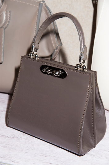 Fotoservizio/FW 2015-2016/WOMEN/BERTONI 1949/DP2/38