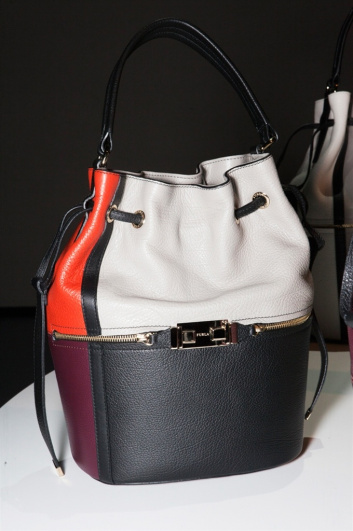 Fotoservizio/FW 2015-2016/WOMEN/FURLA/DP2/70