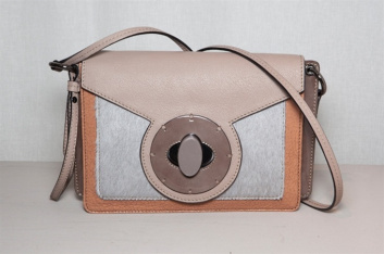 Fotoservizio/FW 2015-2016/WOMEN/MALIPARNI/DP2/61