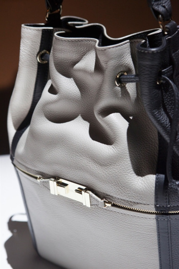 Fotoservizio/FW 2015-2016/WOMEN/FURLA/DP2/123