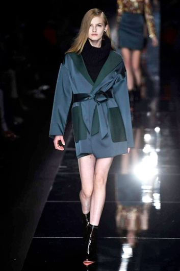 Fotoservizio/FW 2015-2016/WOMEN/BLUMARINE/DP1/9