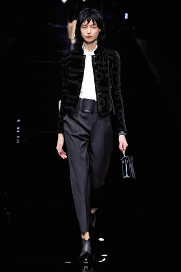 Fotoservizio/FW 2015-2016/WOMEN/EMPORIO ARMANI/DP1/53