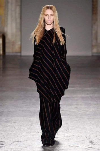 Fotoservizio/FW 2015-2016/WOMEN/UMA WANG/DP1/13