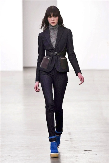 Fotoservizio/FW 2015-2016/WOMEN/ICEBERG/DP1/4