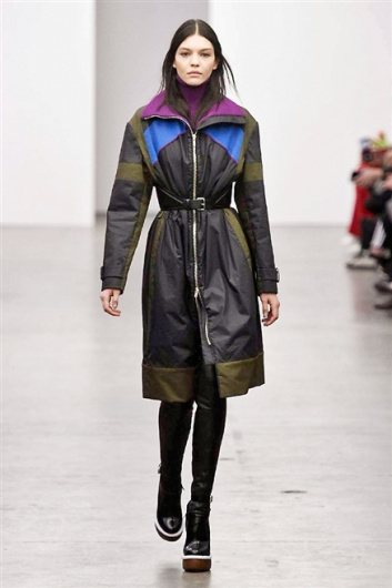 Fotoservizio/FW 2015-2016/WOMEN/ICEBERG/DP1/14