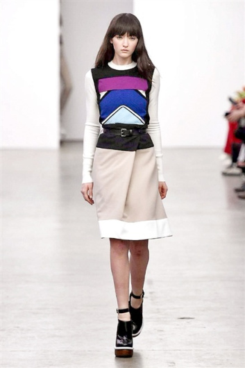 Fotoservizio/FW 2015-2016/WOMEN/ICEBERG/DP1/17