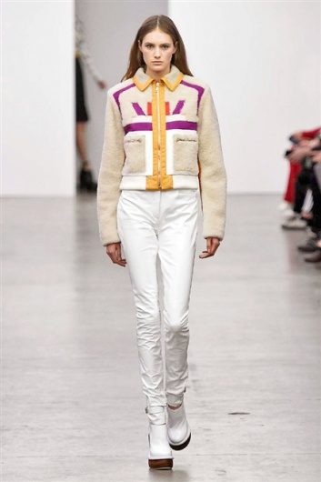 Fotoservizio/FW 2015-2016/WOMEN/ICEBERG/DP1/21