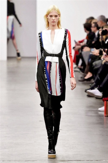Fotoservizio/FW 2015-2016/WOMEN/ICEBERG/DP1/28