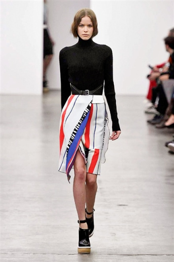 Fotoservizio/FW 2015-2016/WOMEN/ICEBERG/DP1/29