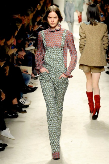 Fotoservizio/FW 2015-2016/WOMEN/PHILOSOPHY DI LORENZO SERAFINI/DP1/19