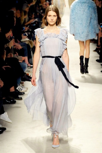 Fotoservizio/FW 2015-2016/WOMEN/PHILOSOPHY DI LORENZO SERAFINI/DP1/23