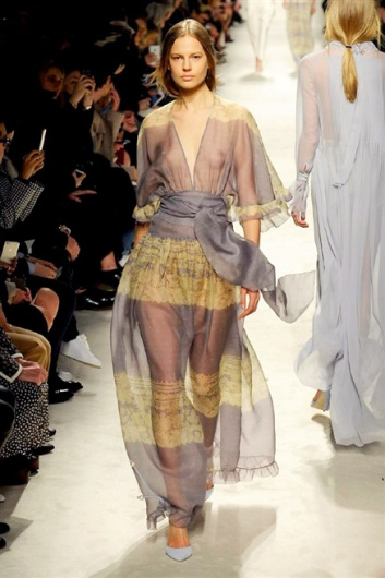 Fotoservizio/FW 2015-2016/WOMEN/PHILOSOPHY DI LORENZO SERAFINI/DP1/26