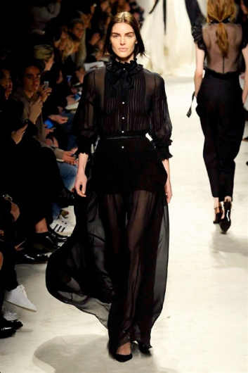 Fotoservizio/FW 2015-2016/WOMEN/PHILOSOPHY DI LORENZO SERAFINI/DP1/32