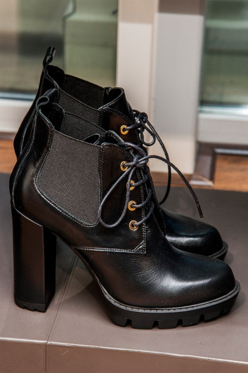 Fotoservizio/FW 2015-2016/WOMEN/ATOS LOMBARDINI/DP2/16