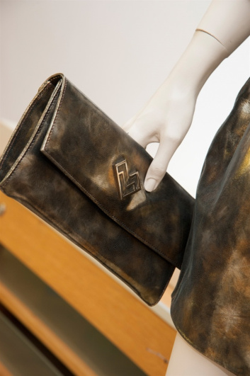 Fotoservizio/FW 2015-2016/WOMEN/MARIO VALENTINO/DP2/19