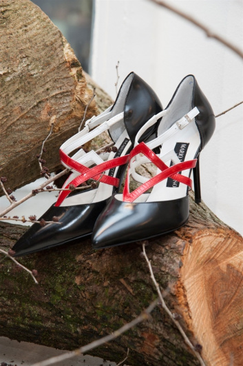 Fotoservizio/FW 2015-2016/WOMEN/MARIO VALENTINO/DP2/22
