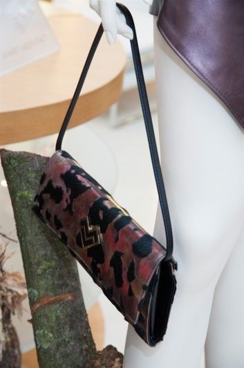 Fotoservizio/FW 2015-2016/WOMEN/MARIO VALENTINO/DP2/84