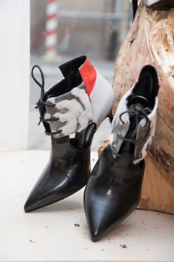 Fotoservizio/FW 2015-2016/WOMEN/MARIO VALENTINO/DP2/46