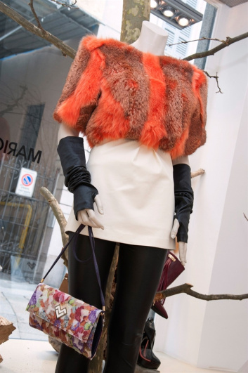 Fotoservizio/FW 2015-2016/WOMEN/MARIO VALENTINO/DP2/53