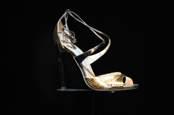 Fotoservizio/FW 2015-2016/WOMEN/JIMMY CHOO/DP2/16