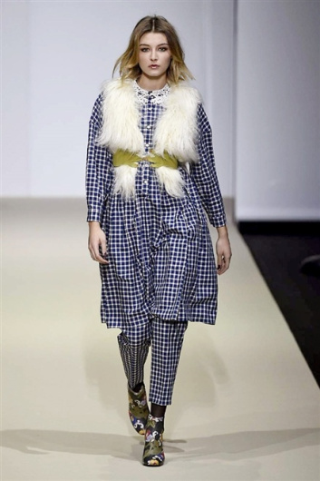 Fotoservizio/FW 2015-2016/WOMEN/VIVETTA/DP1/23