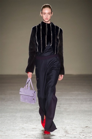 Fotoservizio/FW 2015-2016/WOMEN/GABRIELE COLANGELO/DP1/18