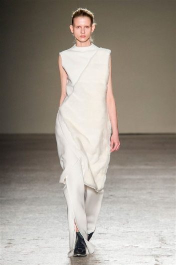 Fotoservizio/FW 2015-2016/WOMEN/GABRIELE COLANGELO/DP1/33