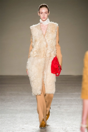 Fotoservizio/FW 2015-2016/WOMEN/GABRIELE COLANGELO/DP1/36