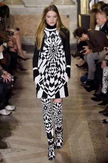 Fotoservizio/FW 2015-2016/WOMEN/EMILIO PUCCI/DP1/2