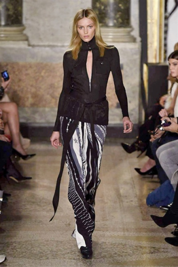 Fotoservizio/FW 2015-2016/WOMEN/EMILIO PUCCI/DP1/3