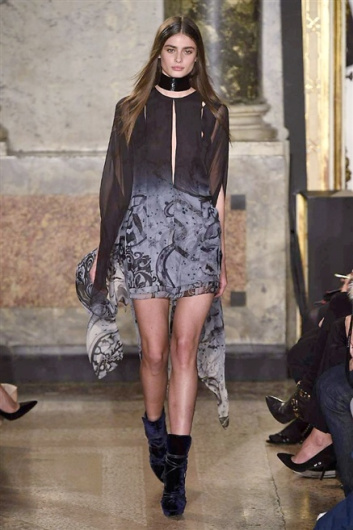 Fotoservizio/FW 2015-2016/WOMEN/EMILIO PUCCI/DP1/24
