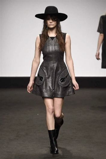 Fotoservizio/FW 2015-2016/WOMEN/GRINKO/DP1/24