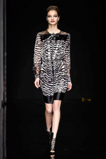 Fotoservizio/FW 2015-2016/WOMEN/JOHN RICHMOND/DP1/3