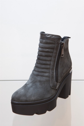 Fotoservizio/FW 2015-2016/WOMEN/ROBERTO BOTTICELLI/DP2/5