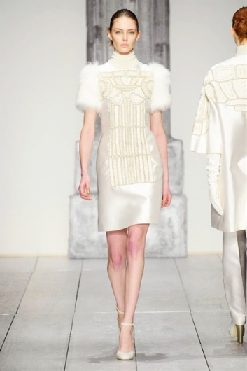 Fotoservizio/FW 2015-2016/WOMEN/LAURA BIAGIOTTI/DP1/49