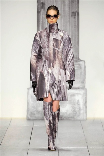 Fotoservizio/FW 2015-2016/WOMEN/LAURA BIAGIOTTI/DP1/2