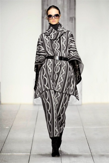 Fotoservizio/FW 2015-2016/WOMEN/LAURA BIAGIOTTI/DP1/12