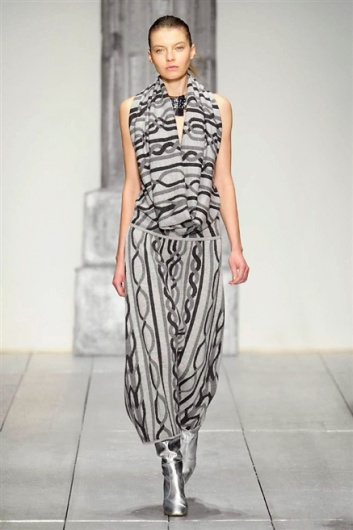 Fotoservizio/FW 2015-2016/WOMEN/LAURA BIAGIOTTI/DP1/14