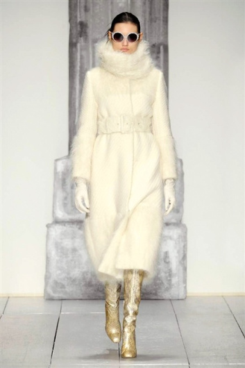 Fotoservizio/FW 2015-2016/WOMEN/LAURA BIAGIOTTI/DP1/15