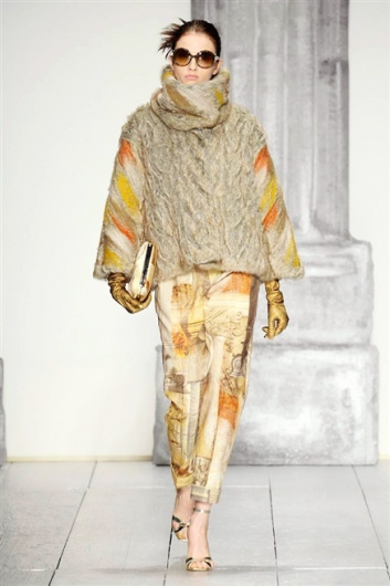 Fotoservizio/FW 2015-2016/WOMEN/LAURA BIAGIOTTI/DP1/29