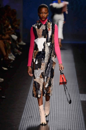 Fotoservizio/FW 2015-2016/WOMEN/MSGM/DP1/32
