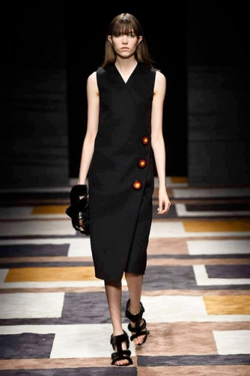 Fotoservizio/FW 2015-2016/WOMEN/SALVATORE FERRAGAMO/DP1/3