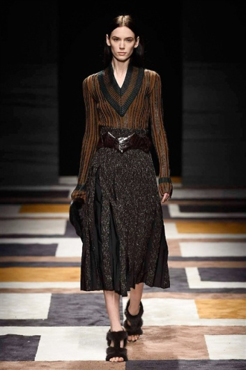Fotoservizio/FW 2015-2016/WOMEN/SALVATORE FERRAGAMO/DP1/17