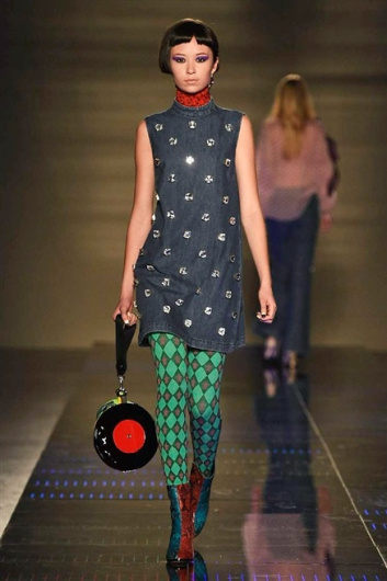 Fotoservizio/FW 2015-2016/WOMEN/AU JOUR LE JOUR/DP1/11