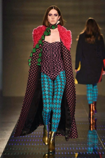 Fotoservizio/FW 2015-2016/WOMEN/AU JOUR LE JOUR/DP1/16