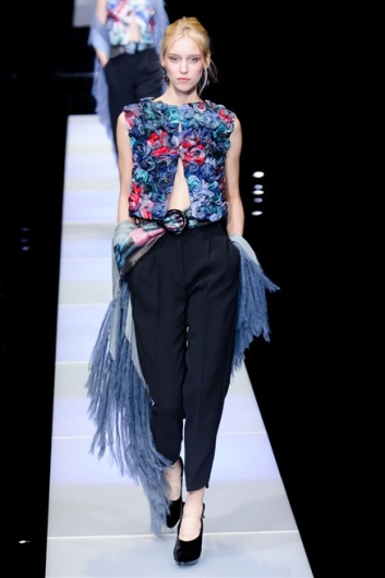 Fotoservizio/FW 2015-2016/WOMEN/GIORGIO ARMANI/DP1/61