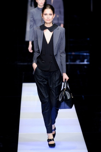 Fotoservizio/FW 2015-2016/WOMEN/GIORGIO ARMANI/DP1/9