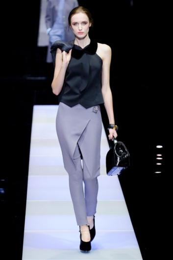Fotoservizio/FW 2015-2016/WOMEN/GIORGIO ARMANI/DP1/19