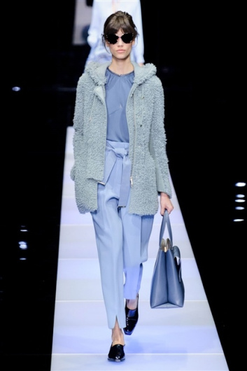 Fotoservizio/FW 2015-2016/WOMEN/GIORGIO ARMANI/DP1/24